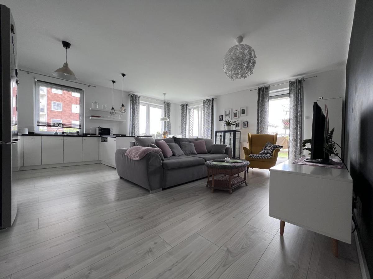 Apartament Z Tarasem Na Osiedlu Rakownica 耶莱尼亚古拉 外观 照片