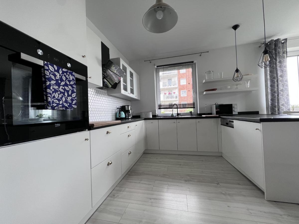 Apartament Z Tarasem Na Osiedlu Rakownica 耶莱尼亚古拉 外观 照片